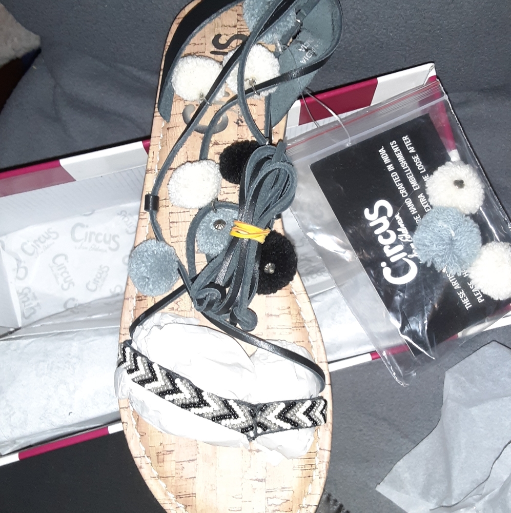Brand NEW Cute Sandals